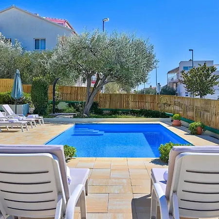 Oscar Holiday home *