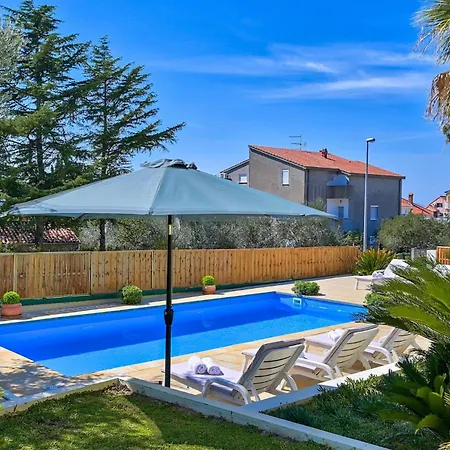 Holiday home Oscar *